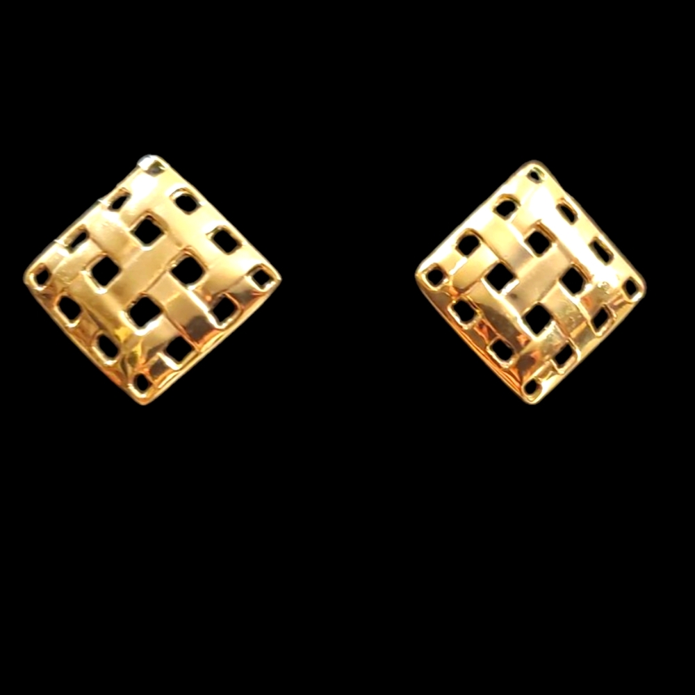 Vtg. Butler Post Earring